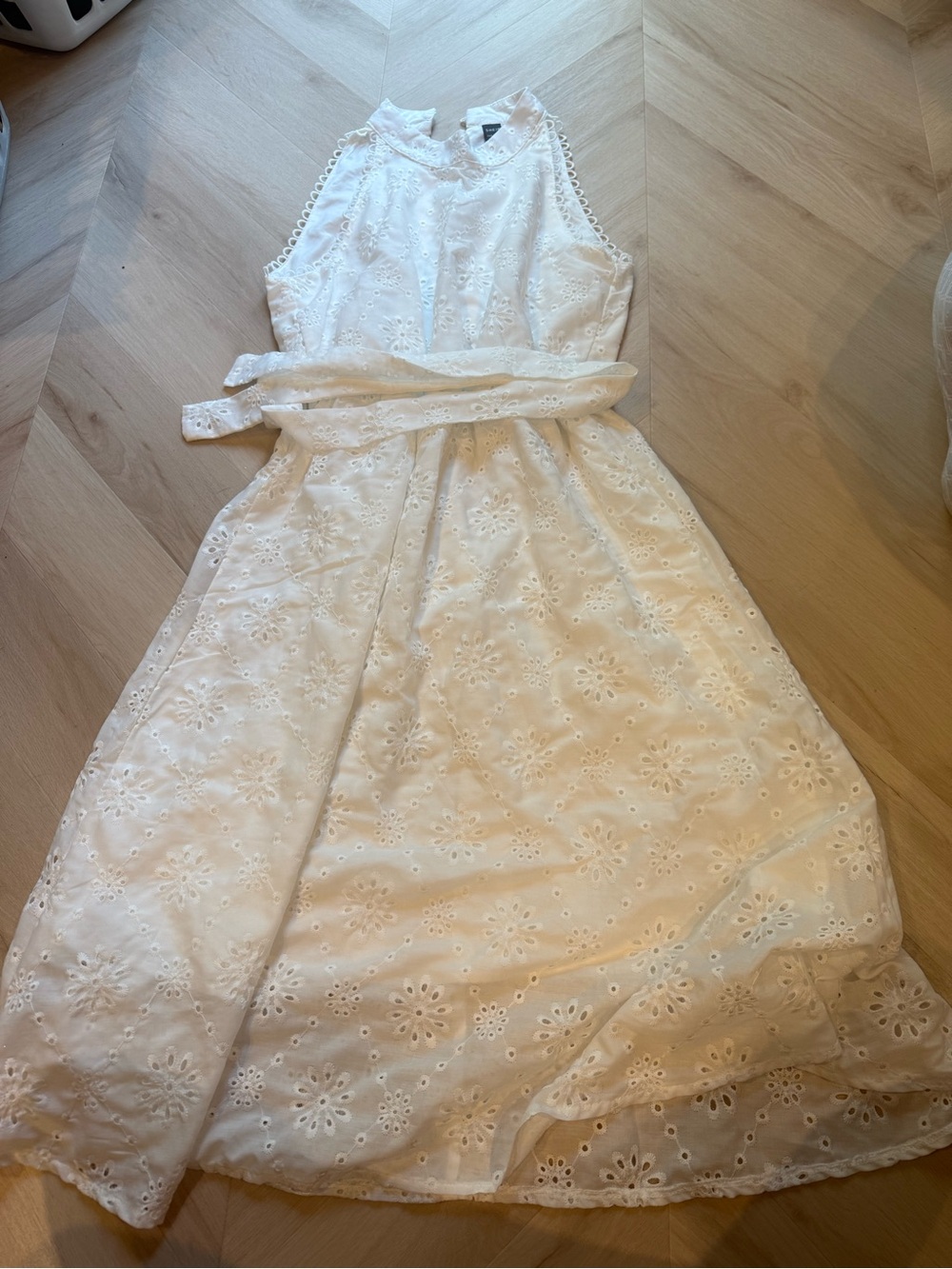Women’s White Eyelet Belted Summer Dress